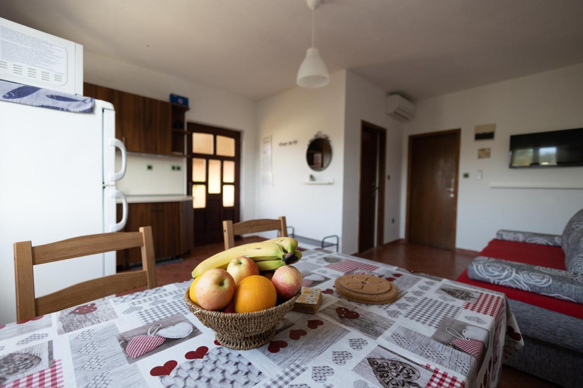 Apartman Marija โลปาร์ ภายนอก รูปภาพ